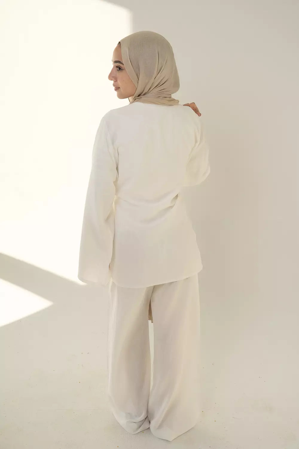 Layal Wrap Set In White
