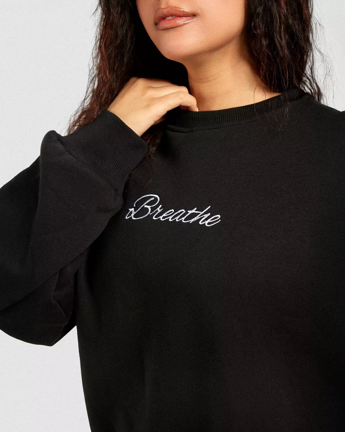 Cut it Sweatshirt in Black