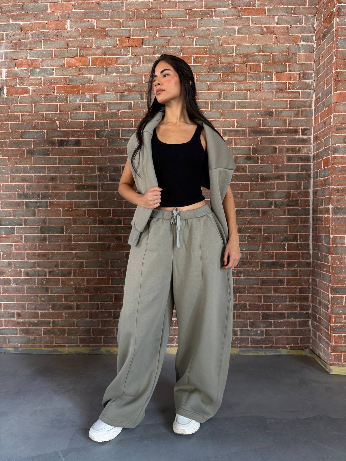 The Everyday Set in light olive