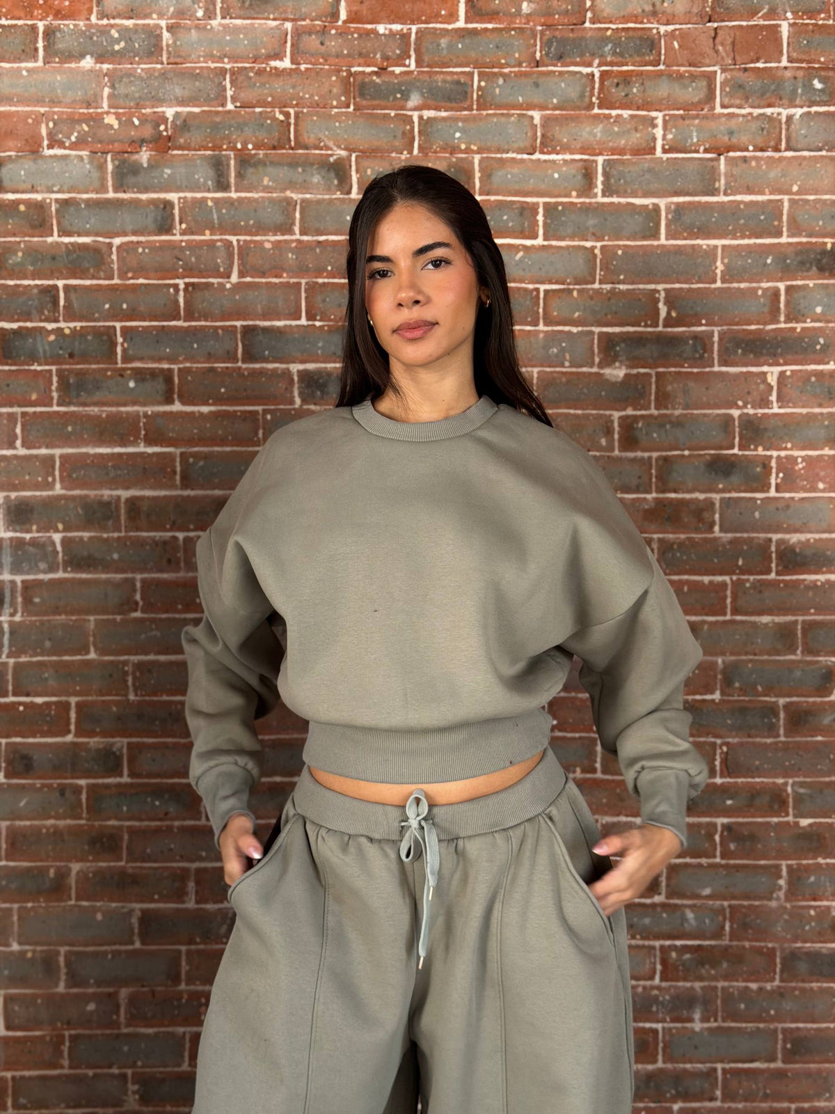 The Everyday Set in light olive